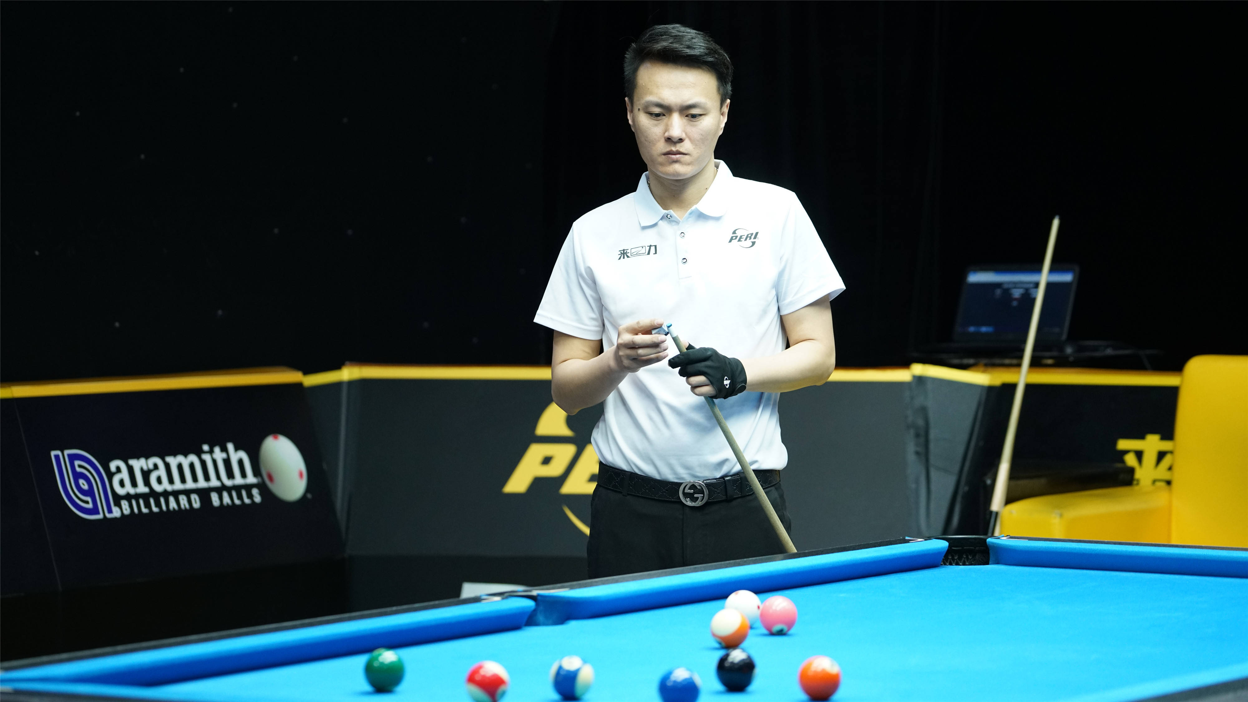 母亲显然是 母亲显然是