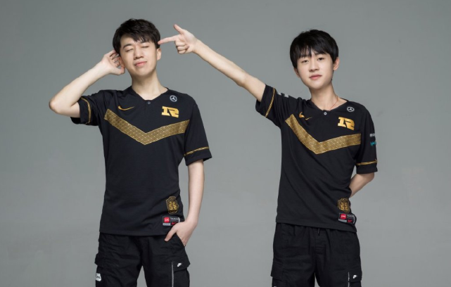 员的杰出贡 员的杰出贡